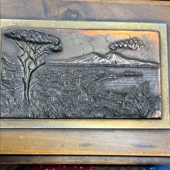 1930’s wooden cigarette Box with Bronze Relief of Naples - Picture 3 of 3